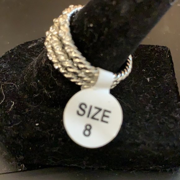 Beautiful Silver Plated Ring. - Picture 5 of 5